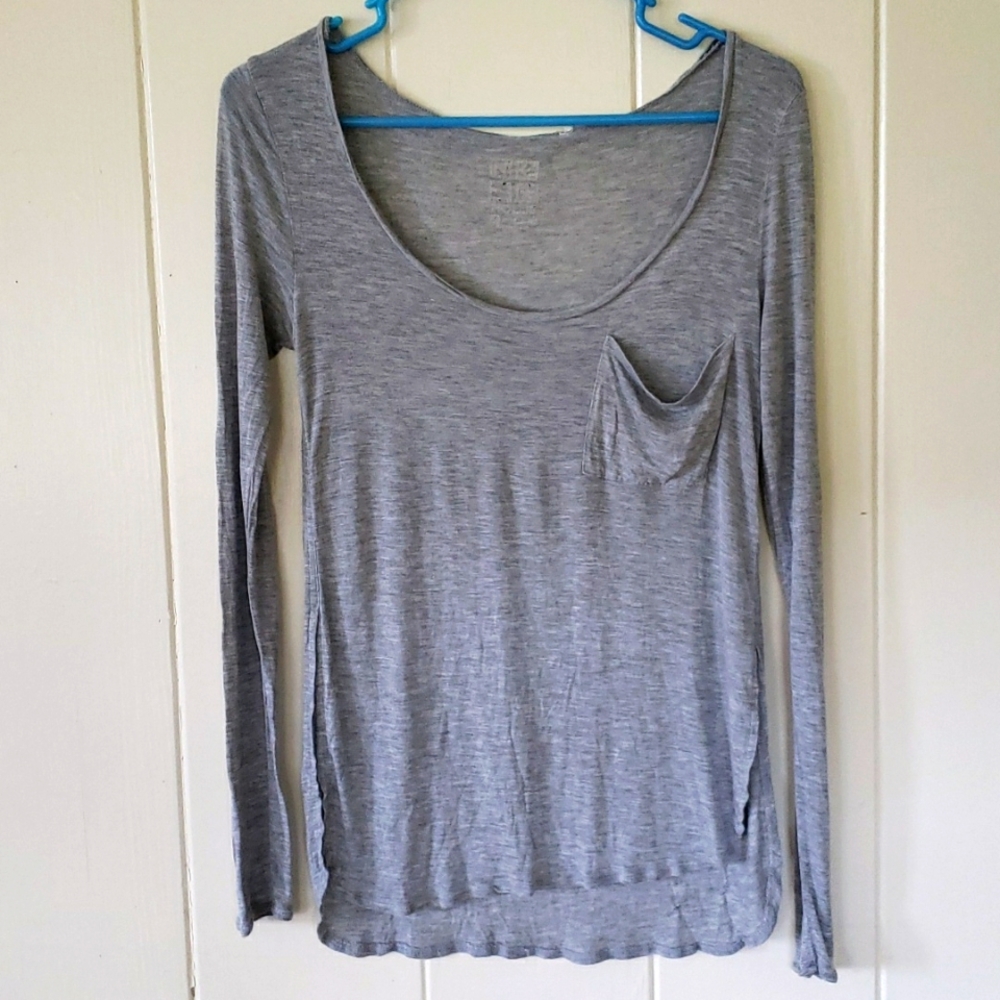 Womens Nollie XS Gray Long Sleeve Slouch Tee